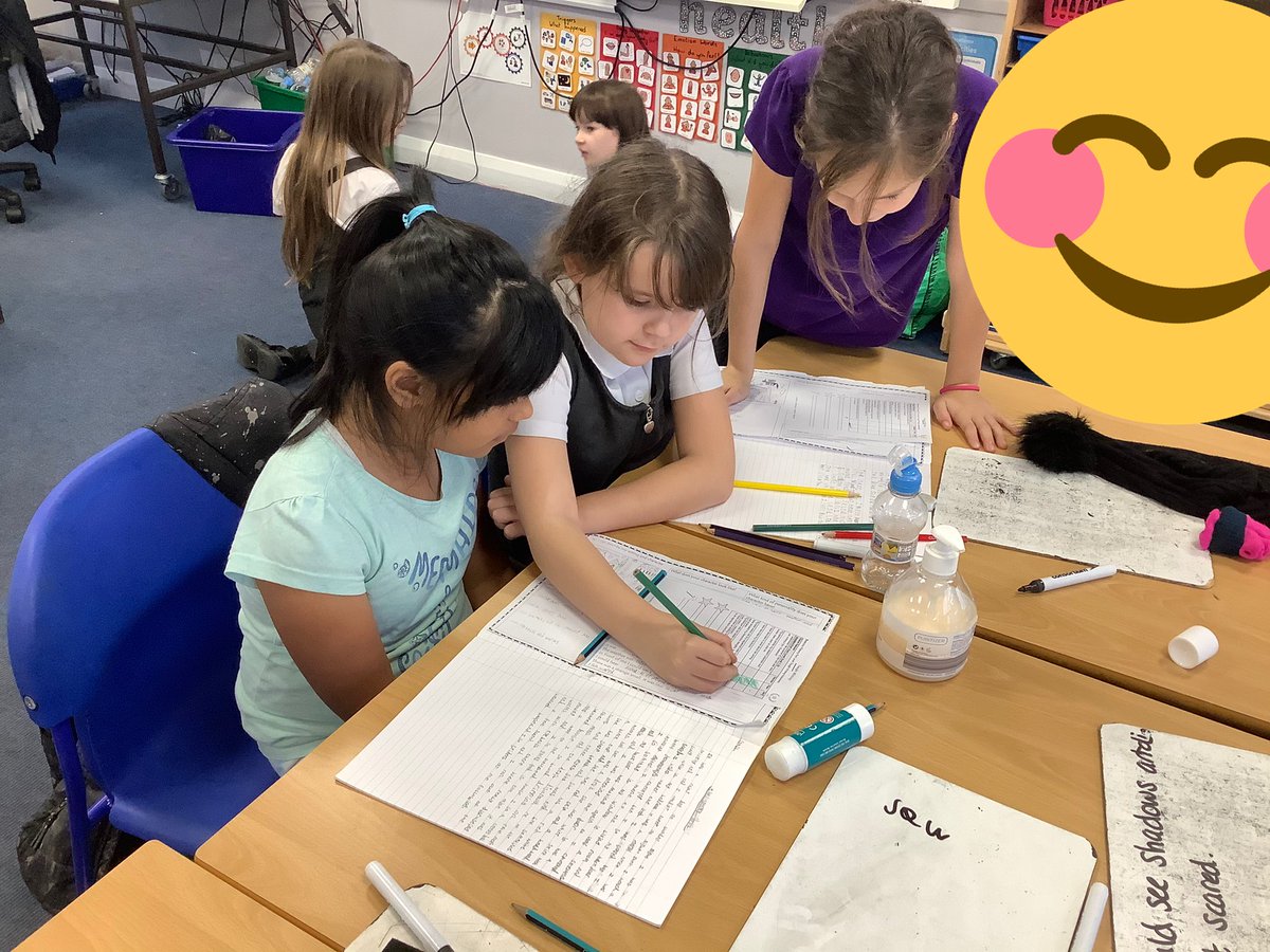 beanxMrsRowan's tweet photo. Yesterday I asked the children to write a spooky story and they had to choose their own title, setting and character. Then we got into trios to peer assess our work using our narrative tag sheets #bpslearnerparticipation #bpsliteracy https://t.co/HwgMdYCVE1