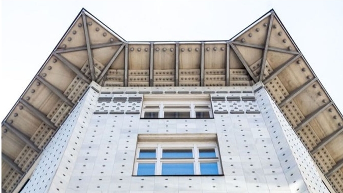 Ticket_B_Berlin's tweet photo. Im Rahmen unserer Architekturreise nach Österreich vom 22. bis 26. Juni 2022 besuchen wir unter anderem die Postsparkasse von Otto Wagner. 
.
https://t.co/JrMK00OEQV⁠
.
Foto @italianinvienna 
.
#postsparkassewien #architekturreise #ticketb #guidingarchitects https://t.co/UPOFshKJ5m