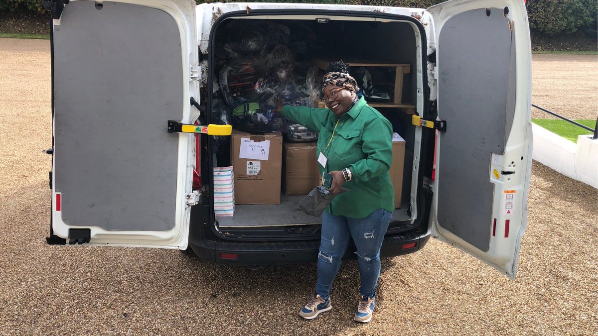 GlassDoorLondon's tweet photo. Our #FridayHero is the lovely team at Queen Mother's Clothing Guild who donates a large amount of good quality clothing for our guests every year from a bespoke list that we provide.
As we approach the colder months, these clothes are vital. Thank you 🙏 https://t.co/FuBCStIhPV
