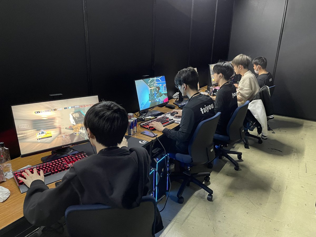 ClanZepto's tweet photo. rdy!!! https://t.co/AKv4NSUpR7