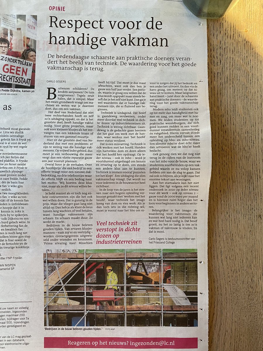 Dhr. Segers van <a href="/FrieslandColl/">Friesland College</a> slaat de spijker op z’n kop dat vakmannen en -vrouwen steeds meer de waardering weer krijgen die ze verdienen! 👷👷🏼‍♀️

In onze samenleving hebben we zowel theoretisch áls praktisch opgeleiden nodig! Die laatste groep misschien zelfs ietsje meer! 😉