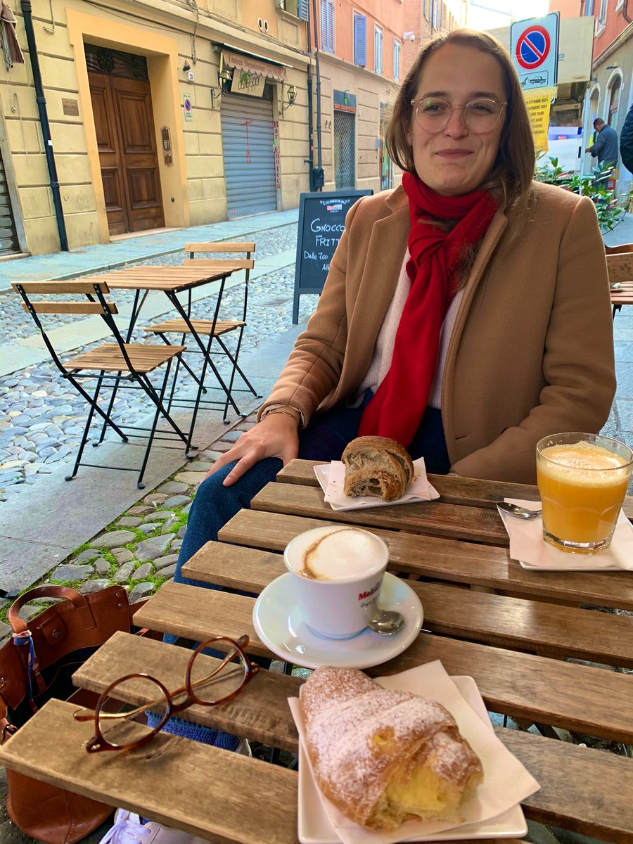 anne_monneret's tweet photo. Pas trop mal pour un vendredi @svenibus @LearnSpaceParis @EuropeanEdTech @EdtechFrance ๐ฎ๐น๐๐ช๐บ #BreakfastBeforeWork https://t.co/0L3QM5DgeW