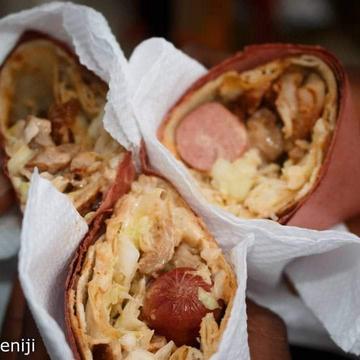 Bigsheywraps's tweet photo. Good Morning Fam, 

BwG is serving Hot spicy Shawarma Wraps

Call or Whatsapp: 08117469989

Delivery available to any location in Abeokuta.

@Cakewitch_eris
@OgunTwittaTeam @HamtonMediaNG_  
@officialbigshey @Remmzor__ https://t.co/v63ktVznSD