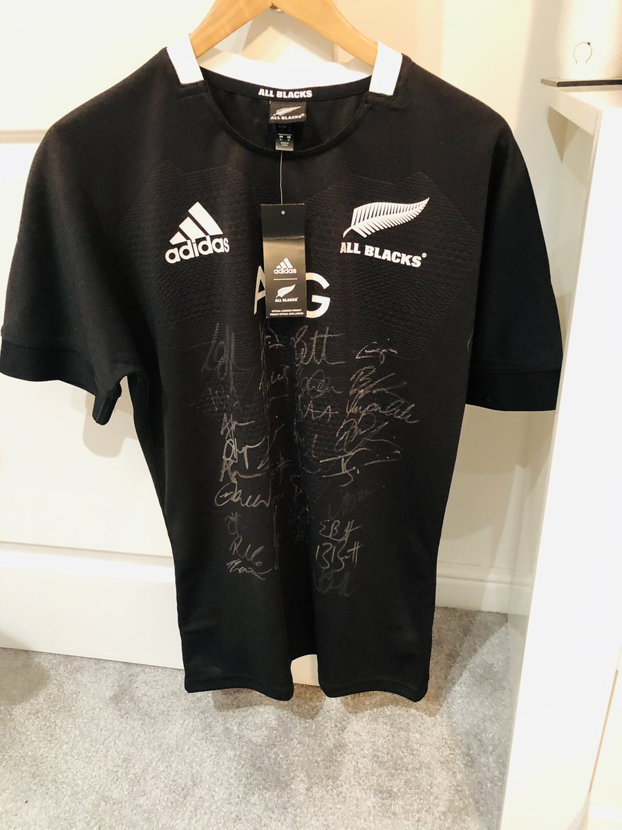 Tom James tweet media