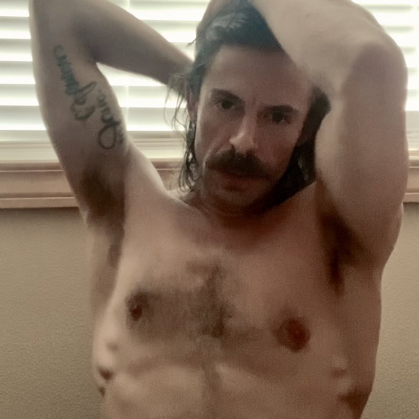 Volkstrapp's tweet photo. Anyone zoomin? #cam4men #zoomgroupchat #patreonartist #homoerotic #exhibitionist #showoff #webcam https://t.co/UA9s7LCpnI