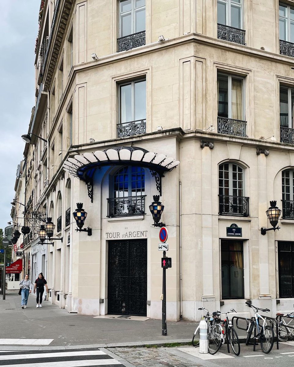Explore France tweet media