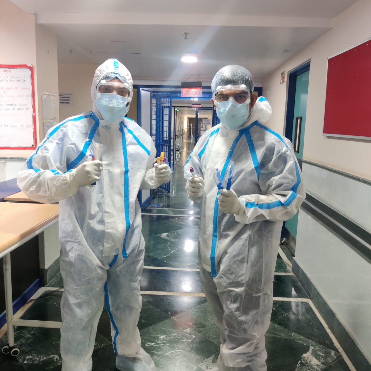 Whole Bhopal was in turmoil when our interns were on the first line of defence combatting the deadly virus. Now when it's the time to pay incentive , why they are denying their efforts. Why they can't they provide incentive as promised
#aiimsinternonstrike #nocompetentauthority