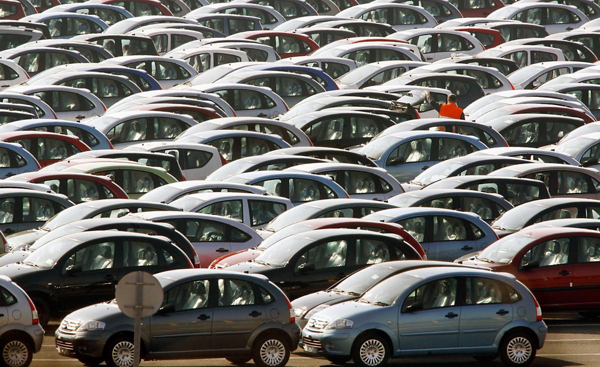 EU_Consumer's tweet photo. 🚗New study shows that important info for consumers is sometimes missing on websites offering car rental services. 

@EU_Commission draws national #ConsumerProtection authorities' attention to this report.

➡️https://t.co/I6ERoAnL0C https://t.co/0KR2JAjW1G