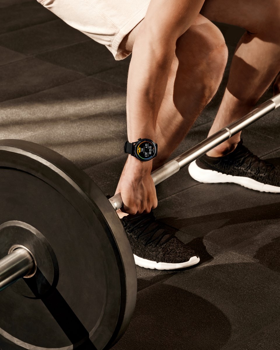 HuaweiZA's tweet photo. Discover 100+ Workout Modes on the #HUAWEIWatch3! 
Buy yours NOW starting from R7 299 from the HUAWEI Store and receive a gift bundle valued at R2 999 👉  https://t.co/SQvshJoKXm 
#ClassIsTimeless https://t.co/R8tPZzYFFI