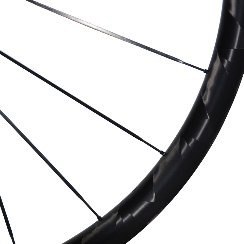 TOPFIRE_Sport's tweet photo. 👀Take a look at our new carbon road wheel!

Rim Width:28mm
Rim Depth:30mm
Appearance:bow-knot appearance
Hub:chosen hub
Spokes:carbon spokes(the same as carbon spokes of Liv wheels)

#topfire #carbonwheels #TFwheels #carbonbike #bikewheels #carbonwheelset #bikelife #cyclinglife https://t.co/z5Pz4ICogj