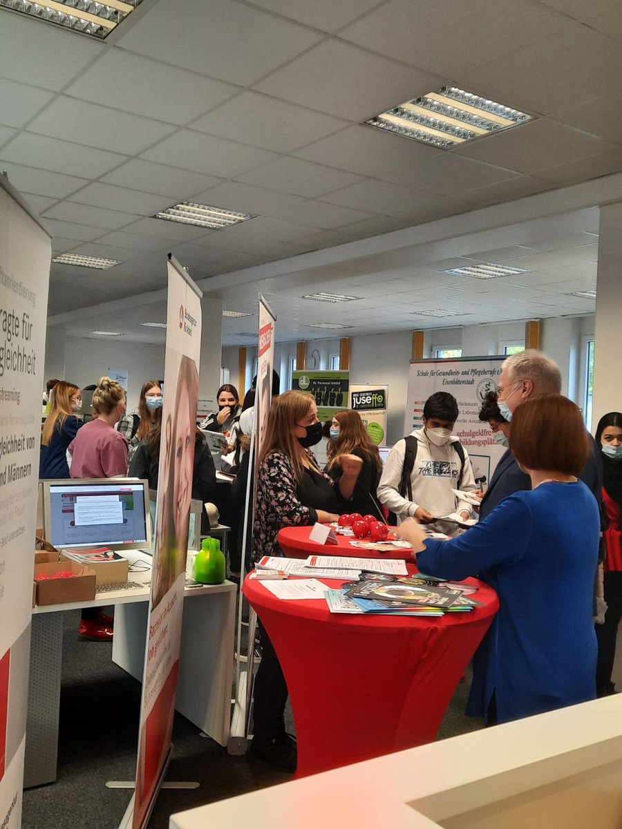 RobertCzaplins1's tweet photo. #jbabb2021 Wir sind für euch da! Richtig was los in der JBA Frankfurt (Oder) https://t.co/l5ha1ZvWth