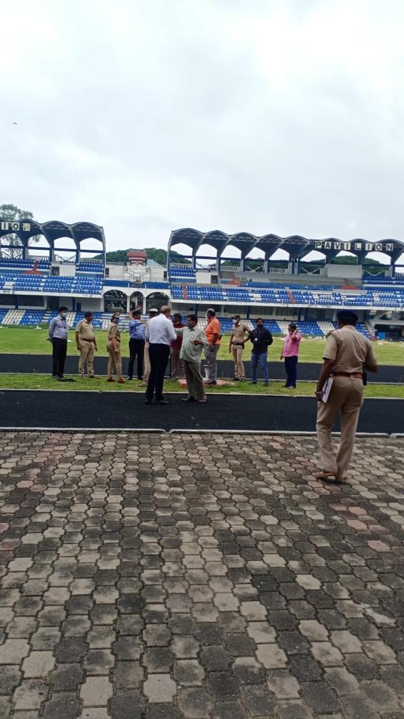 Vishnu45_'s tweet photo. #PuneethRajkumar
Kanteeveer stadium getting ready for something 😭😓😓 https://t.co/McVcqxV7uO