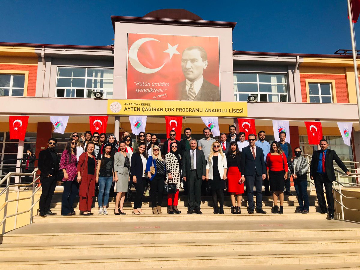 AytenCpal's tweet photo. 98 yıldır ışıldayan, milletimizin geleceğini aydınlatan Cumhuriyetimizin ilelebet yaşamasını diliyor, Türk Ulusunun Cumhuriyet Bayramı'nı kutluyoruz. #29EkimCumhiyetBayramızKutluOlsun https://t.co/TXzyovDtTJ