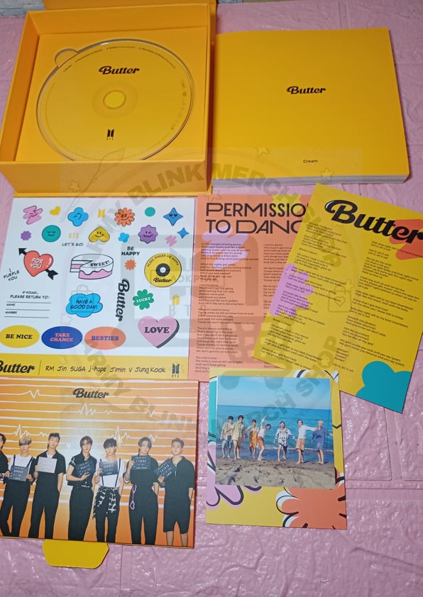 ShopArmyblink's tweet photo. SALE SALE SALE!!!

💜BTS BUTTER ALBUM
🖤3 SETS AVAILABLE
🖤P260.00 each (FULL COD through Shopee) (This price will only be effective until 11.11)

✔️Official, Onhand and Ready to Ship

Checkout directly using this link: https://t.co/UdefxaCcOx https://t.co/9UyFA2LdZJ