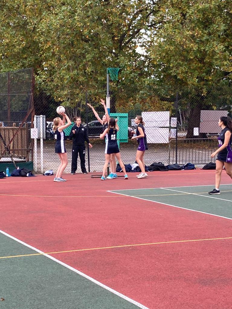 IbstockSport's tweet photo. #ClassicClashes on court @HarrodianSport
15A W 21-18 ⭐️ HLee
15B D 13-13 ⭐️ EPerry
15C L 5-10 ⭐️ SEremeeva
15D W 3-2 ⭐️ InesP
15E W 5-4 ⭐️ HNorris
…on pitch @HarrodianNews
15A L 0-5 ⭐️ VSlautskiy
15B L 1-4 ⭐️ NKallis
15C L 0-8 ⭐️ FMacleod
15D L 2-9 ⭐️ ZAli
#BackStronger https://t.co/dIjOcopgsW