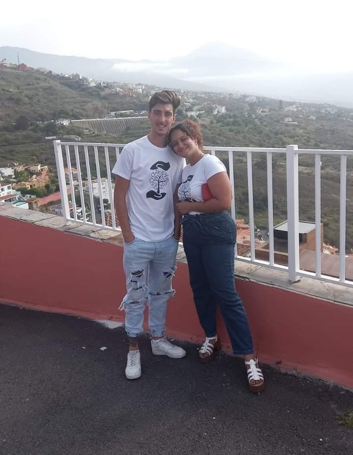 El 1 de noviembre emitirán un programa llamado "Vidas Cruzadas" en televisión Canaria a las 22:00h no te lo pierdas entrevistan a nuestro presidente! <a href="/DeFaycan/">Asociación Juvenil Jóvenes De Faycan!!</a>