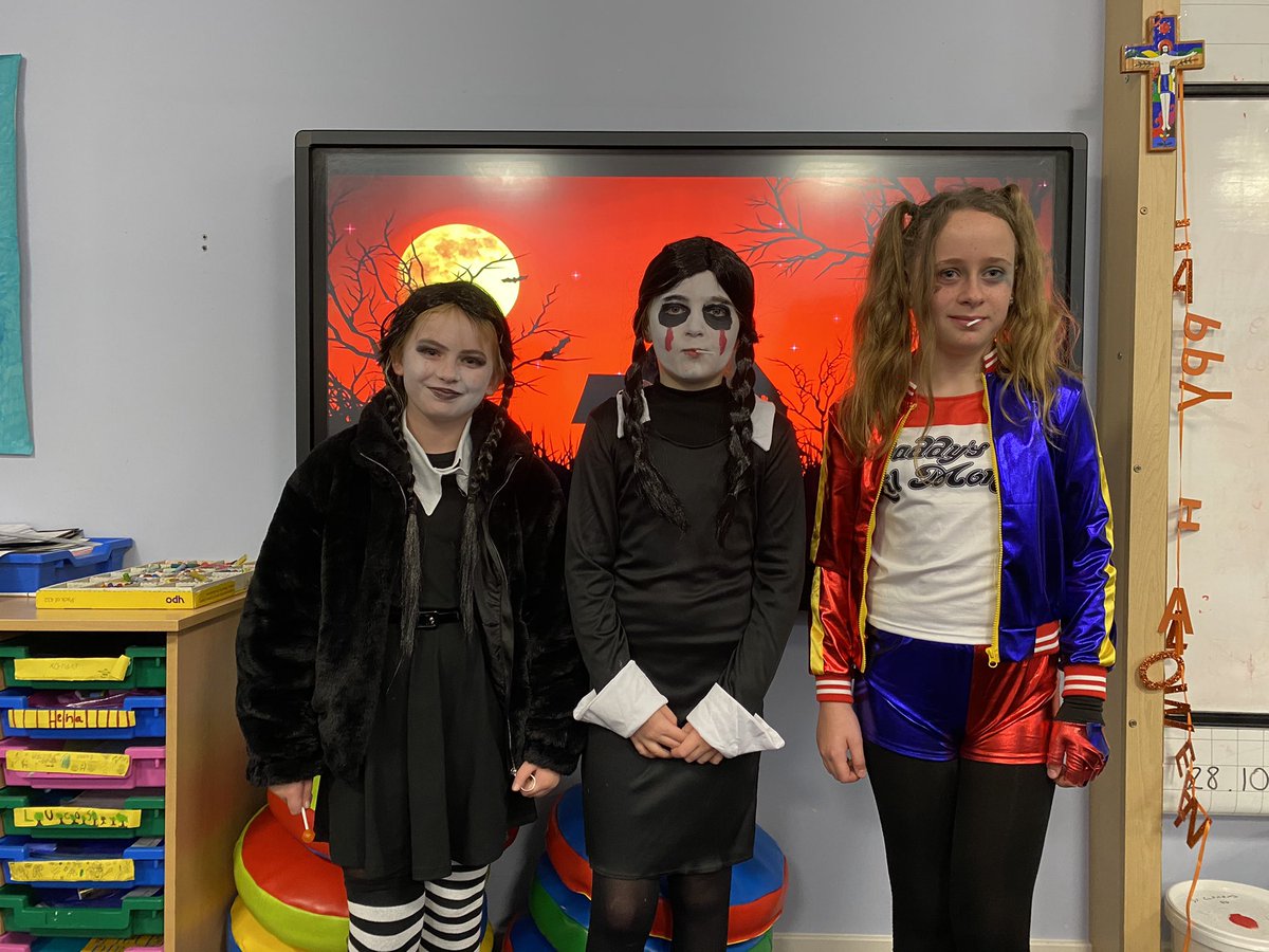 Happy Halloween!! 🎃🦇🕷👻