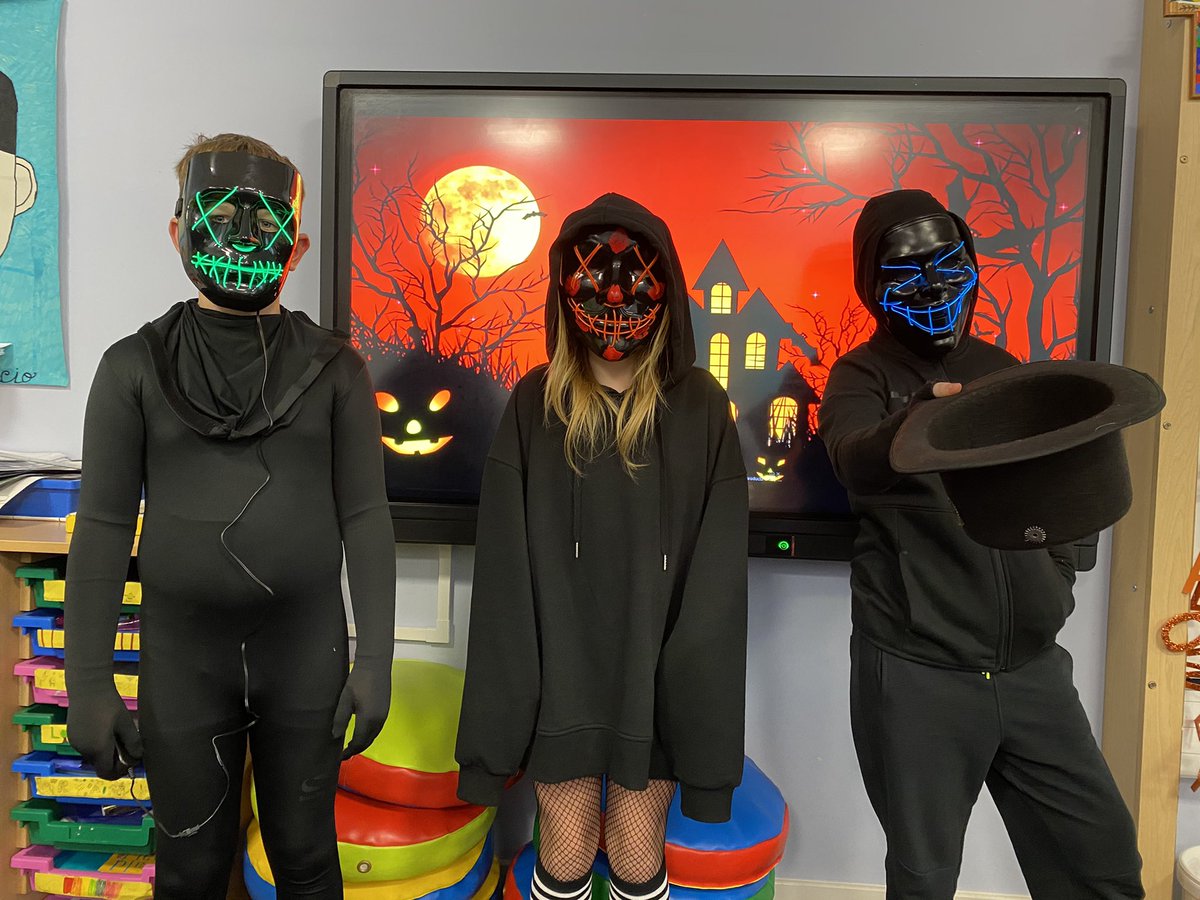 St Clement's P6 tweet media