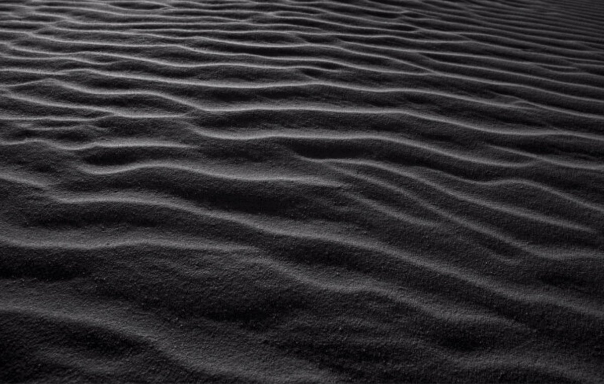 CiceroneJournal's tweet photo. “‘I don’t feel well,’ the boy replied. He swallowed, before looking up. He was not old enough to articulate exactly what his feelings were, but he felt the looming apprehension all the same.”

‘The Unchanging, the Temporary’ by Harvey Liu is now live! 🪐

https://t.co/kdbA4wBKm0 https://t.co/xO5yyyTsGU