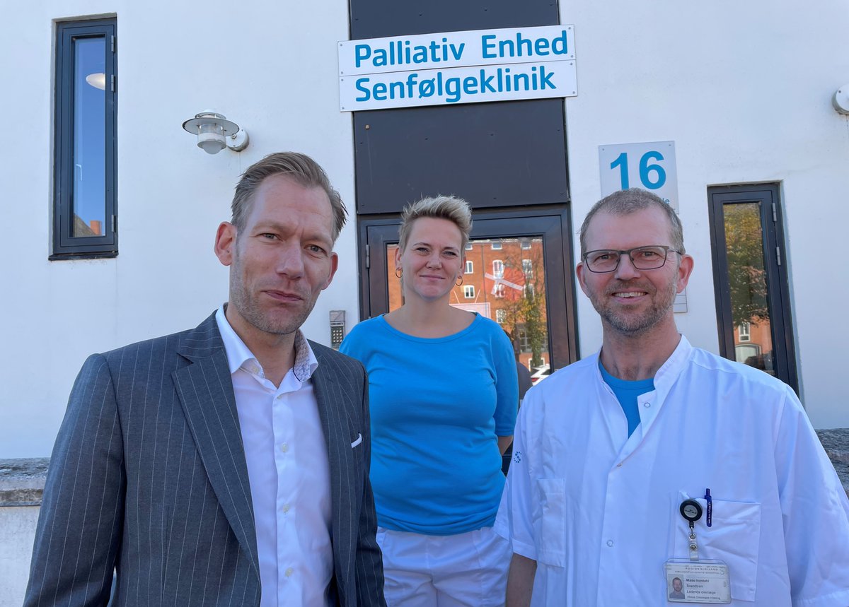 regionsjaelland's tweet photo. Vi styrker behandlingen af kræftsenfølger! Mange kræftoverlevere kæmper med senfølger som fx depression, smerter og træthed. Med indvielsen af Klinik for Senfølger efter Kræft på @SUHhospital tager vi et vigtigt skridt #sundpol #cancerdk https://t.co/LZYs3VmCCP