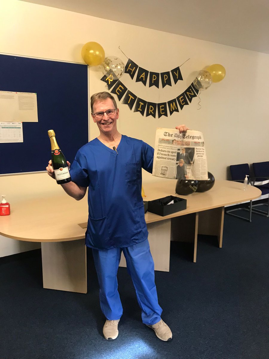 Today we are celebrating the career of Mr Simon Knight and wish him a very happy retirement. 🥳

A pioneer of reconstructive surgery. His dedication to his patients, trainees and colleagues is an inspiration.

A true hero and legend. 🤩

Thank you SLK 🙌🏻

#shouldersofgiants