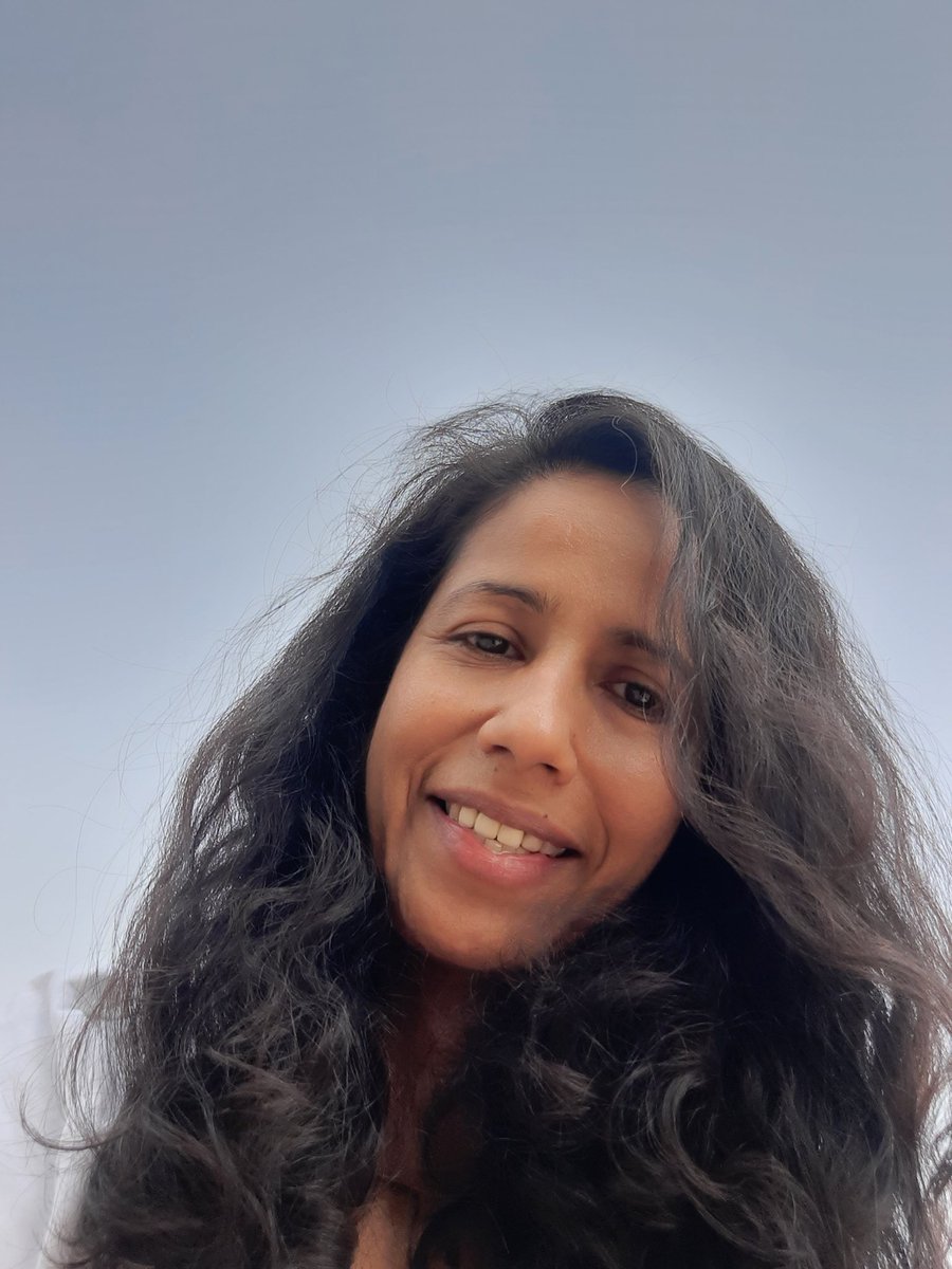 sagarikamishrav's tweet photo. Happy under the sky!!
I remember that day when I took this picture.. I had given myself a not so perfect hair cut..but it didn't seem to matter much...after a good Yoga & Meditation session under the sun!!
#fewmonthsback #notsoperfect #haircut #happyunderthesun #ewellcoach https://t.co/DNFLrImsZL