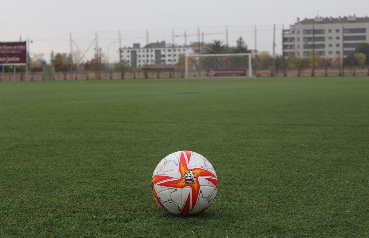 Comenzamos este viernes gris con tristeza y consternados por lo sucedido ayer en Lardero. 😢

Desde la <a href="/UDLogrones/">UD Logroñés</a> queremos enviar nuestro sincero pésame y mucha fuerza a la familia, amigos y allegados. DEP, pequeño. 🤗🤍❤️