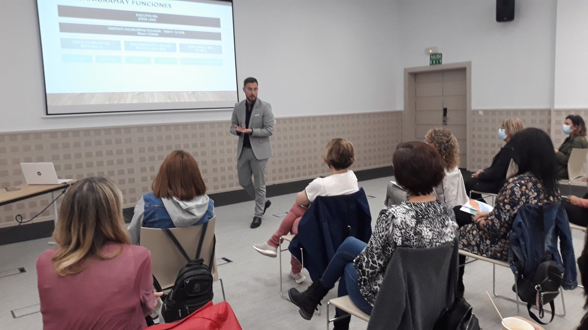 Ruth Escribano tweet media