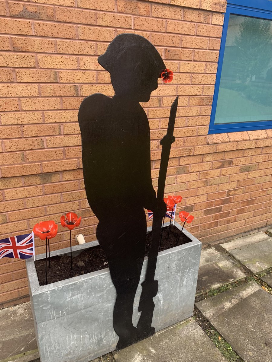and_efm's tweet photo. Great display supporting @PoppyLegion at Warrington Hospital. Estates team used plastic bottles for the poppies and made the silhouettes in our joiners’ workshop. Great job all. #whh #PoppyAppeal https://t.co/YNR4SXZTHl