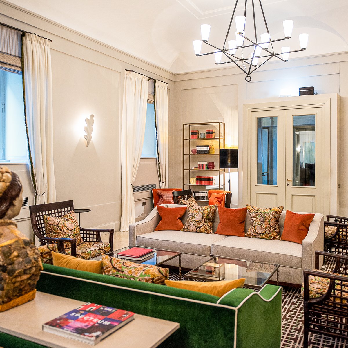 Hotel de Russie's lobby is an expression of our philosophy: the perfect blend of antique grandeur and contemporary style.

#RoccoForteHotels
#RoccoForte  
#Rome
#HotelDeRussie