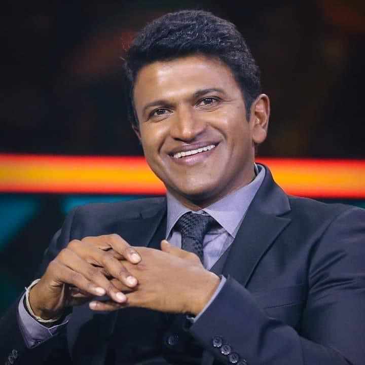 director3nadh's tweet photo. Shell shocked!
My deepest condolences to Puneeth rajkumar sir’s family and fans..
So unfortunate.
Om Shanti!🙏🏽 #ripPuneethrajkumar https://t.co/3MOasVUGDv