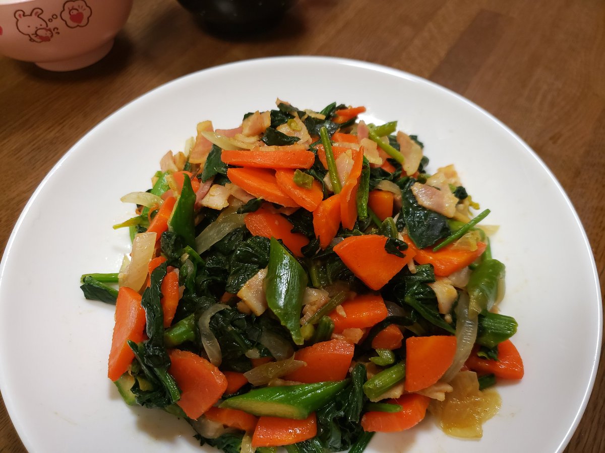 satomama0810's tweet photo. 長女が初めて手料理を作ってくれた✨

『野菜炒め』
(学校の調理実習で作ったから忘れる前にまた作りたいってw) https://t.co/s3cwkAHMlG