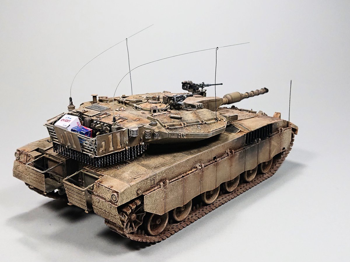 Twoucan 護衛艦 の注目ツイート モデル