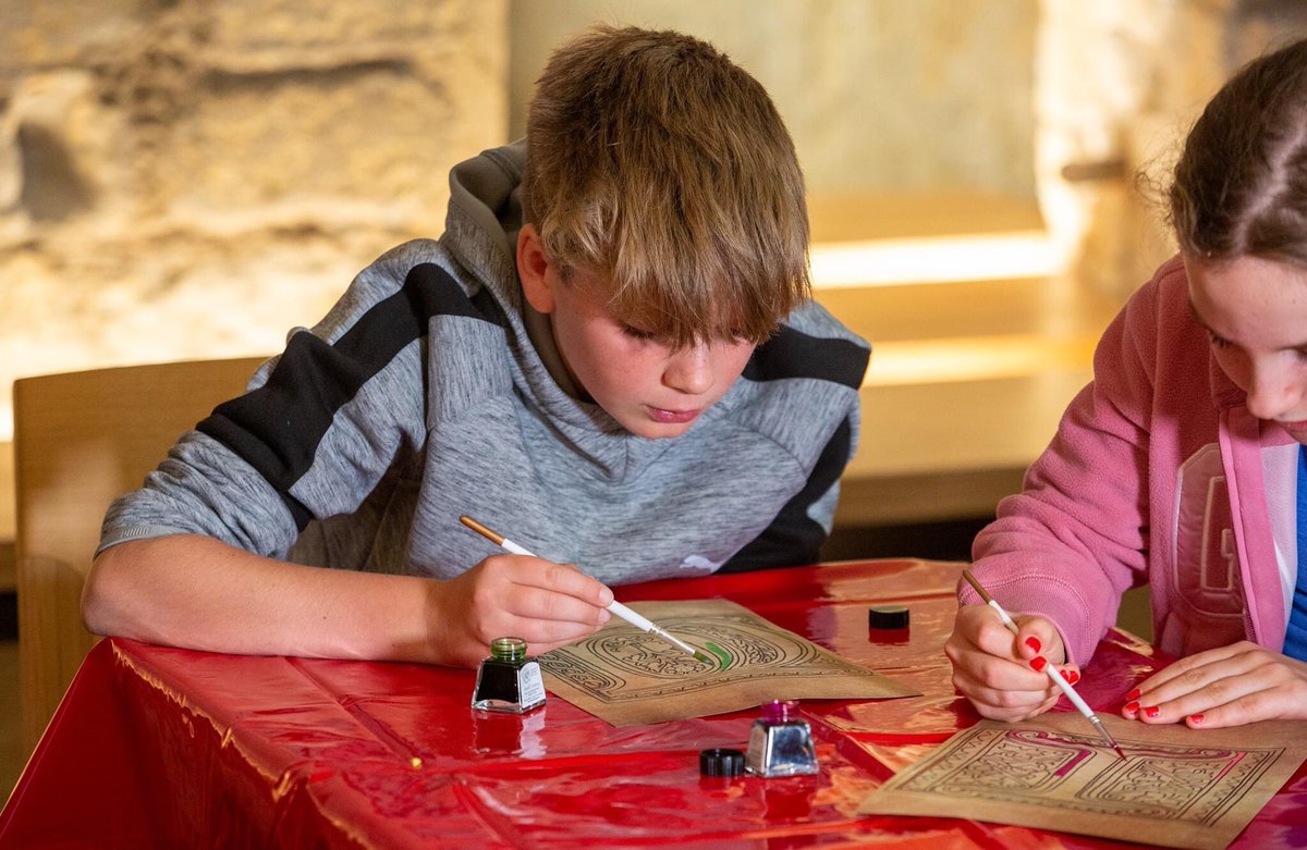 bathabbey's tweet photo. It's time for some Creative Clay Carving! We can't wait to get started. Join us today and tomorrow from 11am-3pm. All activities are free as part of #museumsweek. Thanks to our #Footprintproject we now have an amazing new space to host these! @HeritageFundL_S @HeritageFundUK https://t.co/sjkwSy0zow