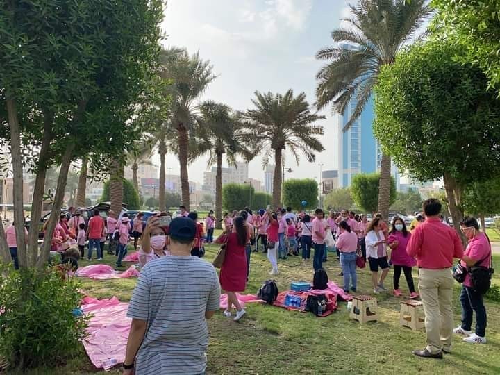 LeniRobredoTayo's tweet photo. TINGNAN: Nagdaos ng Family Day at "PINKnic" ang ating mga #kakampink sa Kuwait, bilang suporta kay Leni Robredo.
#LabanLeni2022
#LeniKiko2022 https://t.co/QIkjI4WiEg