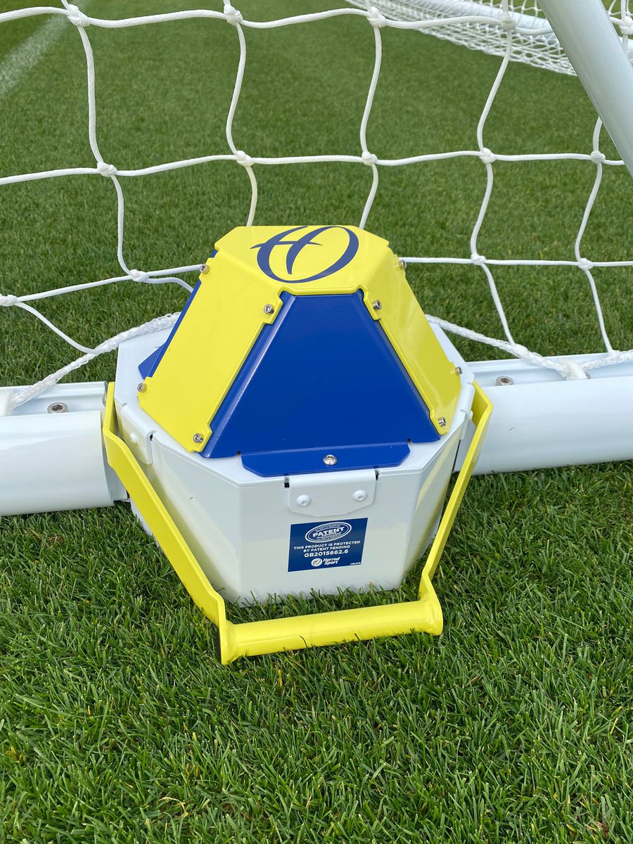 Pitchworksuk's tweet photo. Leeds United F.C 
4G Portaball Pro 
🟡 🔵 

https://t.co/BfzHckqvwB https://t.co/GXw7fRefmt