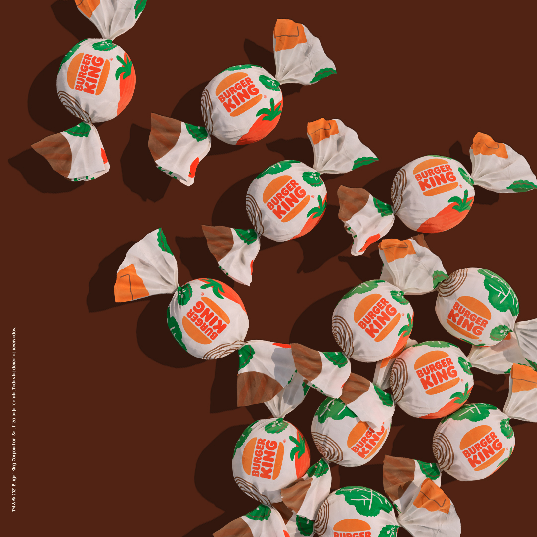 Ogilvy's tweet photo. Burger King Puerto Rico flips the "trick or treat" tradition with the launch of candy-shaped Mini Whopper Jrs.

The #Halloween inspired campaign from de la cruz  | Ogilvy is only available for a limited time, so download the Burger King app &amp; score them while you can. https://t.co/aWUKnOQ5vF