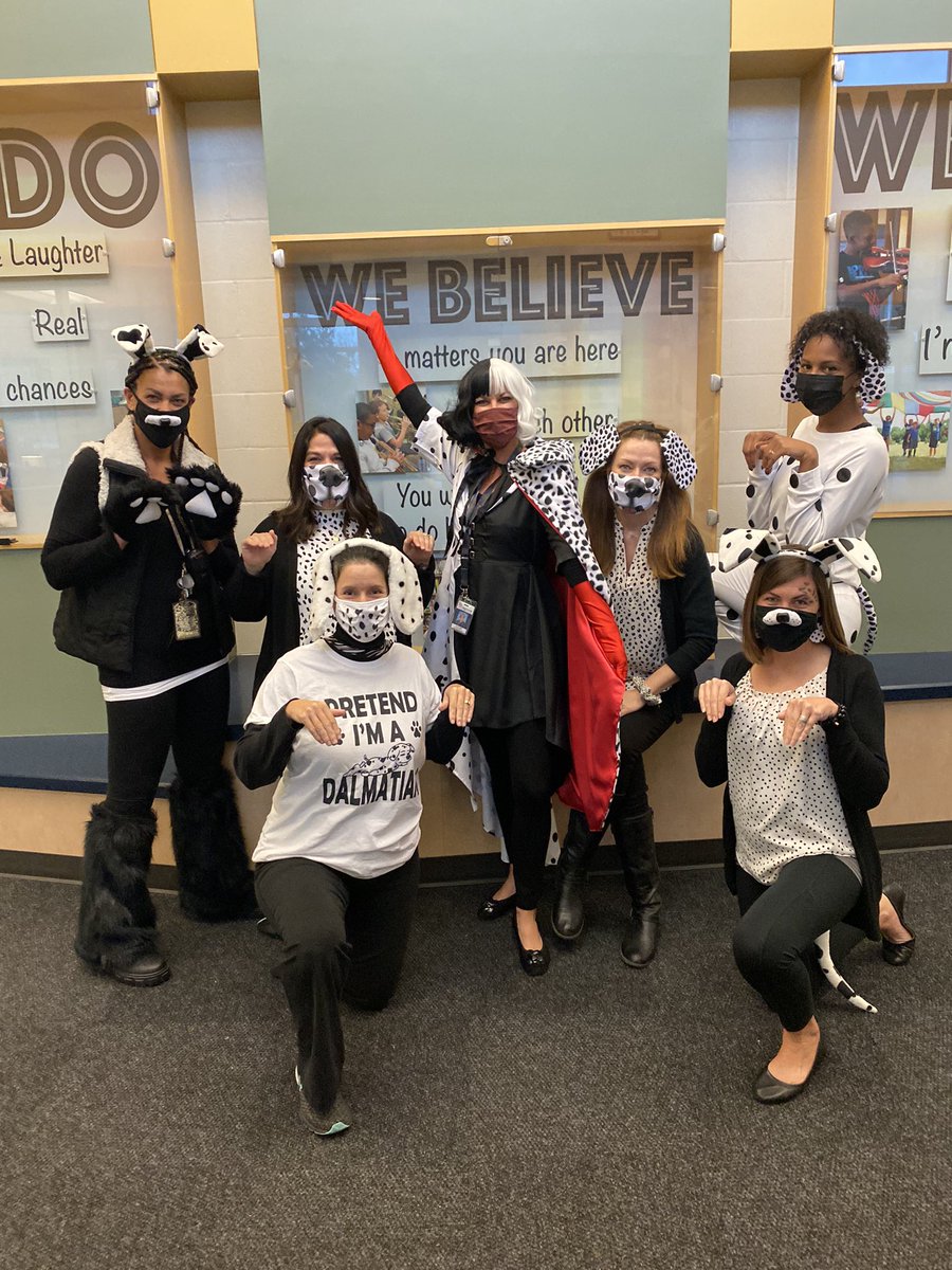 ChereSwearingen's tweet image. We know how to be festive. @Shadow_SPE 

Avenge, Revenge, Destroy. 🐾