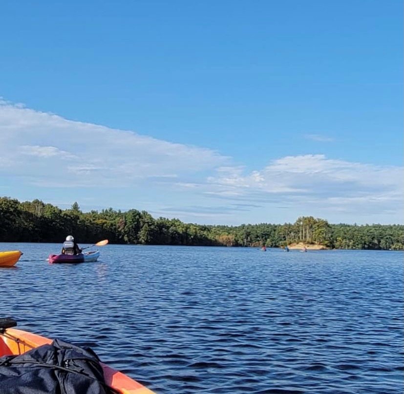 FraminghamU's tweet photo. Is it even legal to have a Ram on a kayak?? 🤔🤔 Learn more about the #outingclub on RamLink by visiting https://t.co/k5vRI4nQTJ and maybe you will find out for yourself! https://t.co/f4dsEovsP6