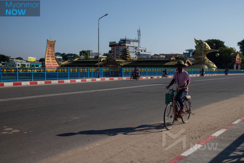 moonarchsj's tweet photo. ZayYarThinHlaing, a librarian, MinMin, a former ward administrative officer, and 5 volunteer youths were abducted at Yadanaoo monastery in Meikhtila tsp yesterday. #WhatsHappeningInMyanmar #Oct29Coup #WarCrimesOfJunta https://t.co/TPh1cl3lz0
