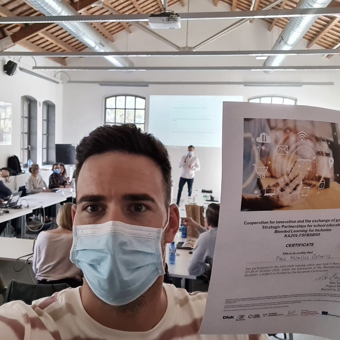 LaImmaculadaVD's tweet photo. Setmana de compartir experiències amb el #Blendi coworking team. @LaiaAlbo @daviniahl @UPFBarcelona @TIDE_UPF @iegreda @IEDMangrane https://t.co/lnWq6IzS3S
