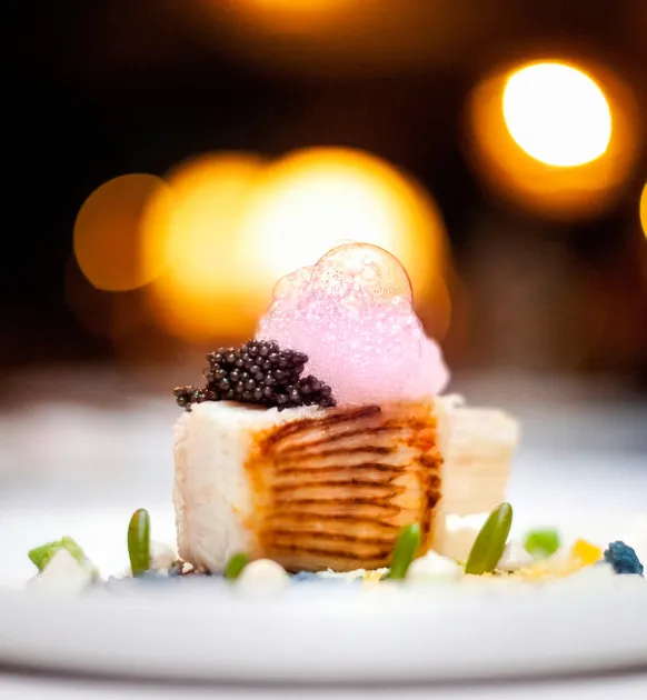 ckbk's tweet photo. David Moore's Michelin starred @PiedaTerreUK has long attracted the UK’s top culinary talent We spoke to David about the restaurant's newly published cookbook, Pied à Terre: Celebrating 30 years &amp; showcase the latest recipes from Head Chef @asimakisc https://t.co/HoaRjp4gja https://t.co/e6YFZFeHE1