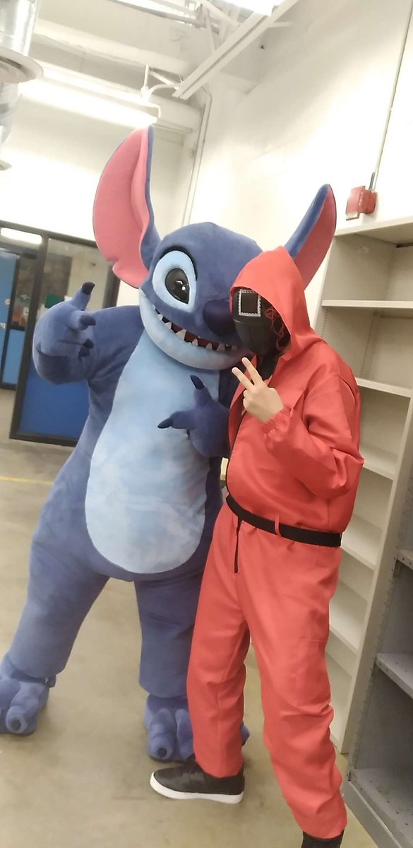 Stitch! 🌴💙 tweet media