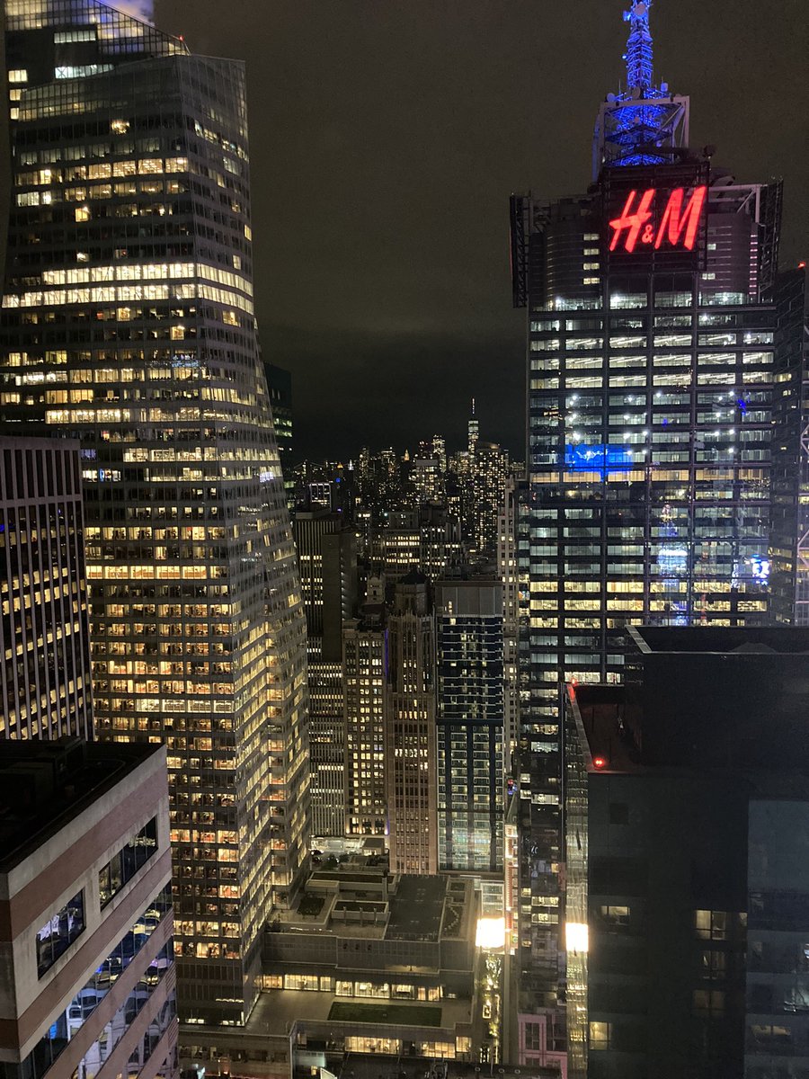 #GTZForum2021 views. That’s a lot of buildings to #decarbonize. Feeling inspired and enthusiastic to do so though from such a great program and collaborative atmosphere! <a href="/NewBldgsInst/">New Buildings Institute</a> <a href="/GTZForum/">Getting to Zero Market Leadership and Forum</a>