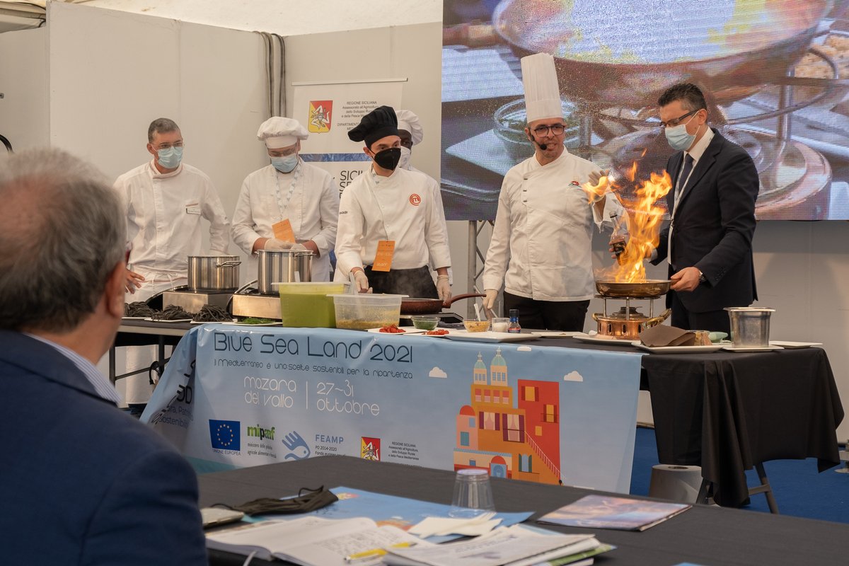 Blue Sea Land tweet media