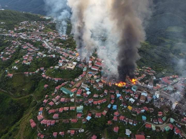 နာကျည်းချက်တွေ က 
အ​သားထဲကနေအရိုးထဲထိစိမ့်ဝင်သွားပြီ ။ 
#WhatsHappenningnowinchinstate
#whatshappeningnowinmyanmar 
#RejectMilitaryCoupInMyanmar