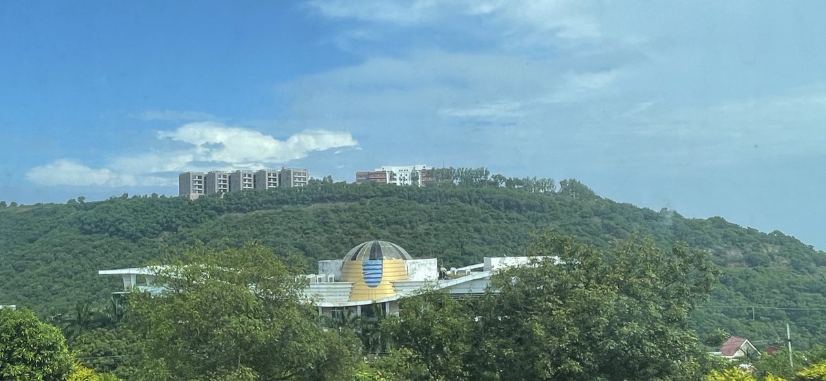 TechAndhra's tweet photo. 3in1 pic - interestingly all 3 facilities here are of companies that are all #Vizag based
#Fluentgrid #Miracle #Symbiosys
#vizag @DigitalValley_ https://t.co/flXiWoXkW7