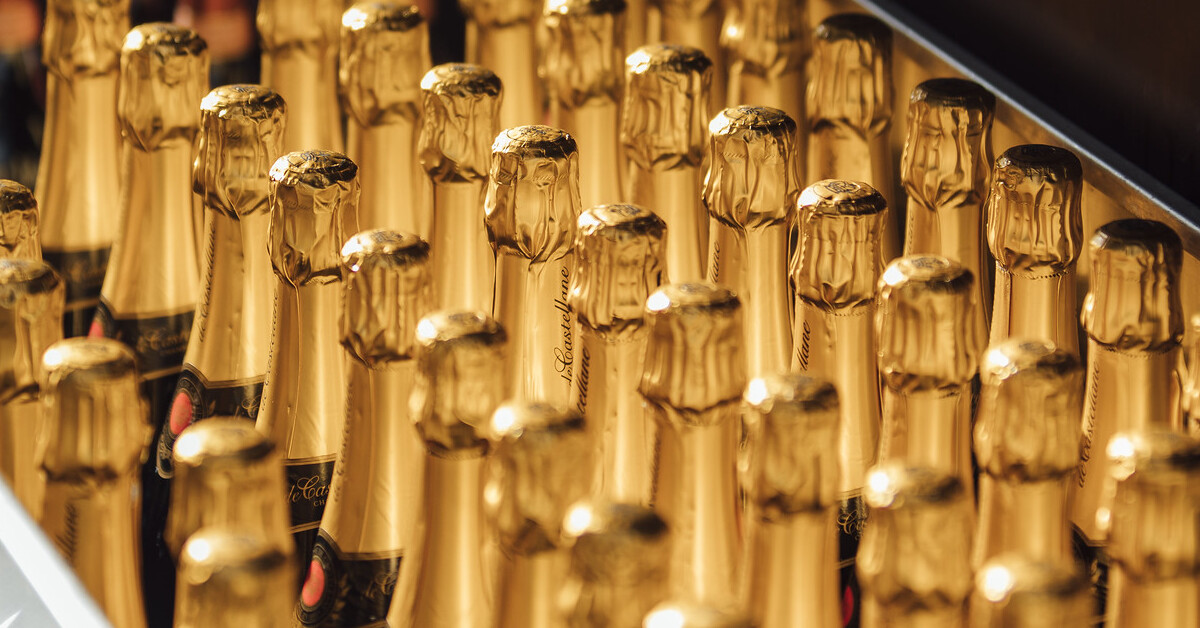 All that glitters is gold

Here at Horseradish, organising &amp; running first class events is what we do. Make your 2021 Christmas party a night to remember, and let our experts create an unforgettable celebration of your hard work.

Visit 👉 horseradishcatering.com to find out more