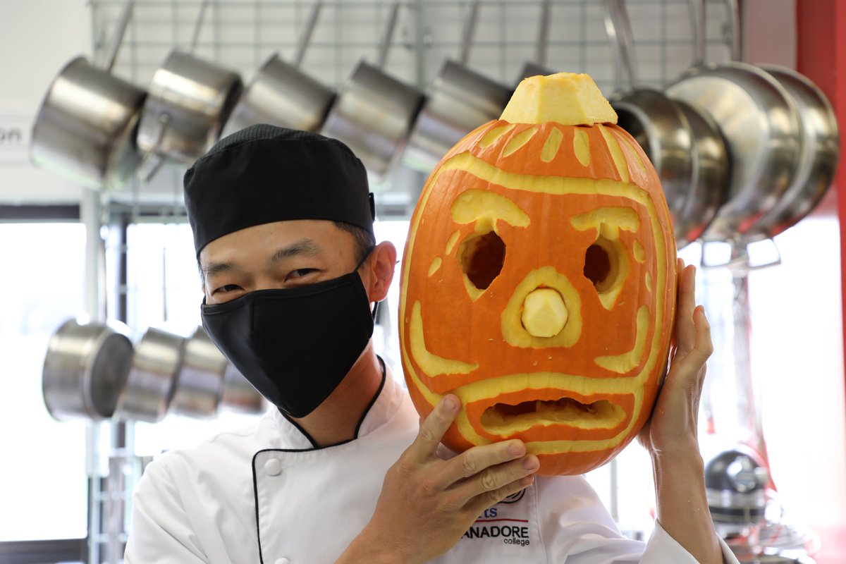 CanadoreCollege's tweet photo. To get you into the Halloween spirit – check out awesome pumpkins carved by our Culinary students. https://t.co/aC32YPYmlZ