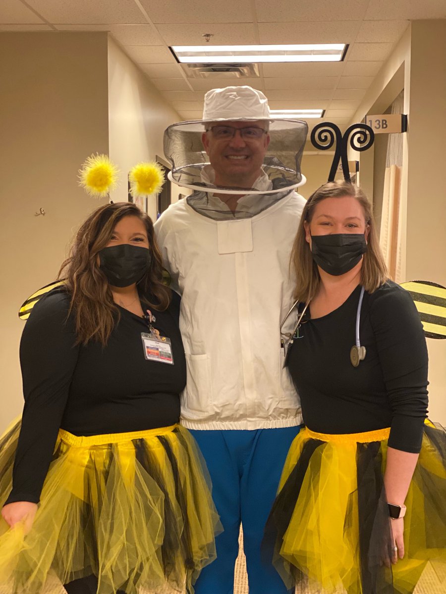 bradschesney's tweet photo. Bee Keeper &amp; the bees.  ⁦@skatherine08⁩ @natalie50084860 https://t.co/UQs2DEUyvA